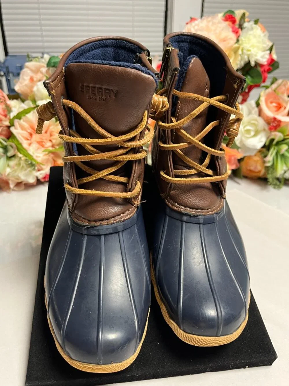 Sperry Saltwater Girls Duck Boots Navy Brown Size 4M